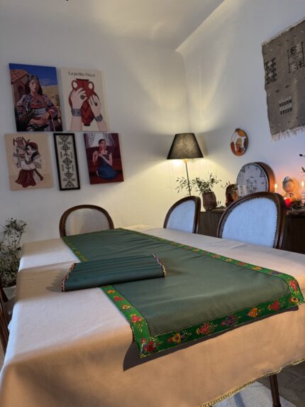 Pack berbère vert olive : chemin de table + 6 serviettes